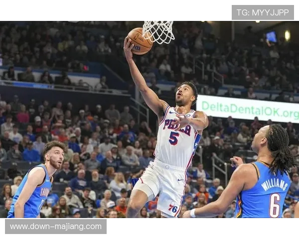 格兰姆斯突破隔扣科林斯，76人快船比赛现霸气镜头